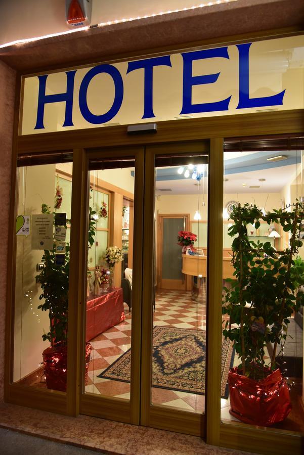 Hotel Residence Sant'Anna Bedonia Ngoại thất bức ảnh
